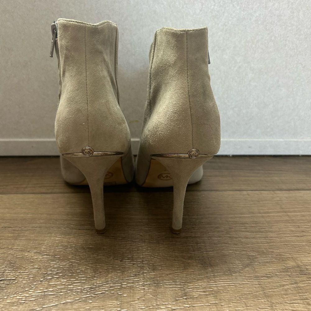 Michael Kors Suede Ankle Booties – Brown – Women’s Size 8.5 - Picture 3 of 5